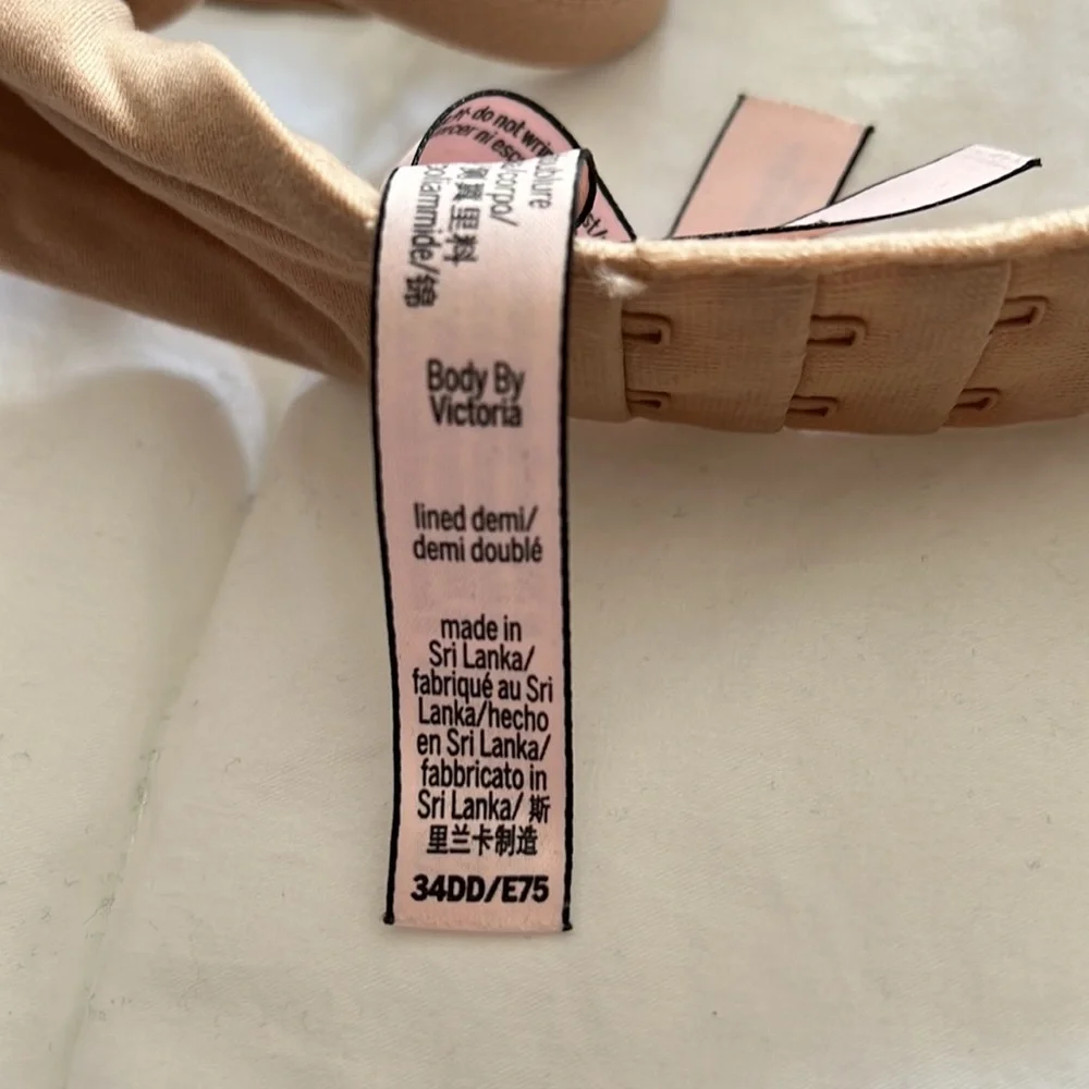 NWOT Victorias Secret body by Victoria lined semi nude bra - Picture 5 of 5